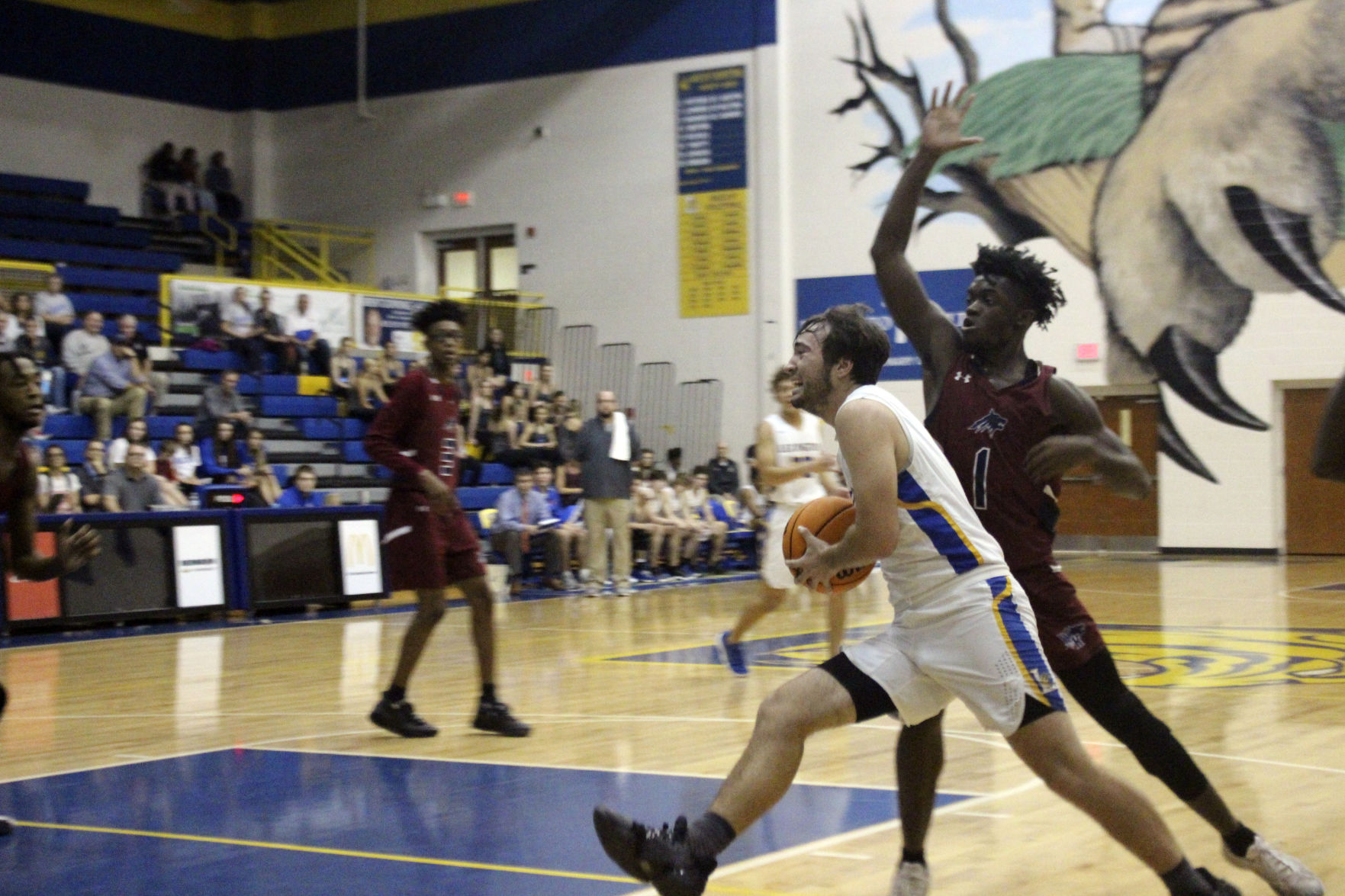 boys basketball.jpg